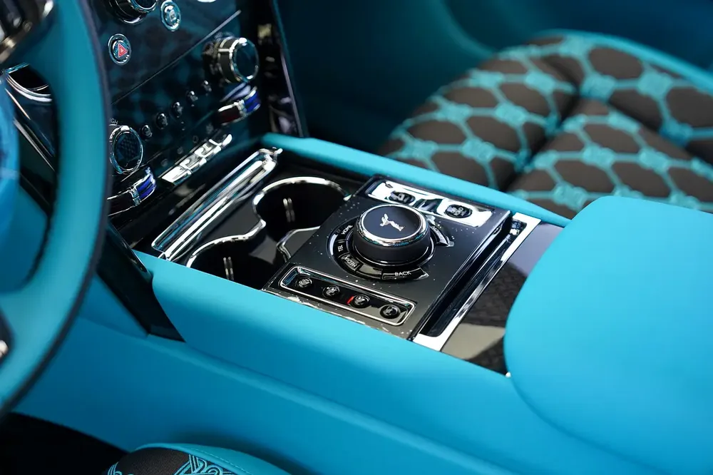 CULLINAN BLACK BADGE | TIFFANY BLUE | BESPOKE AUDIO | STARLIGHT | 2 YEARS WARRANTY + SERVICE - Image 11