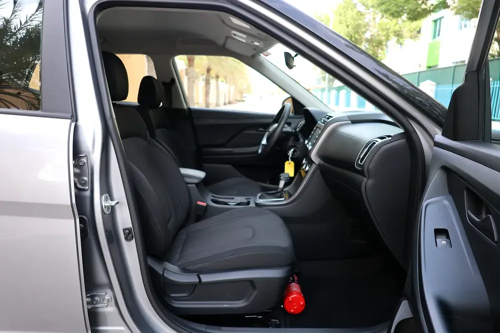HYUNDAI CRETA COMFORT 1.5L - GCC SPECS - UNDER WARRANTY - FULL SERVICE HISTORY - ACCIDENT FREE - - Image 18