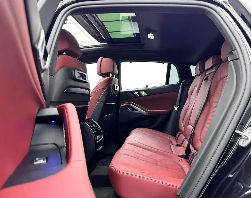 2021 BMW X6 xDrive40i M-Sport, Warranty, Full BMW Service History, Excellent Condition, GCC - Image 17