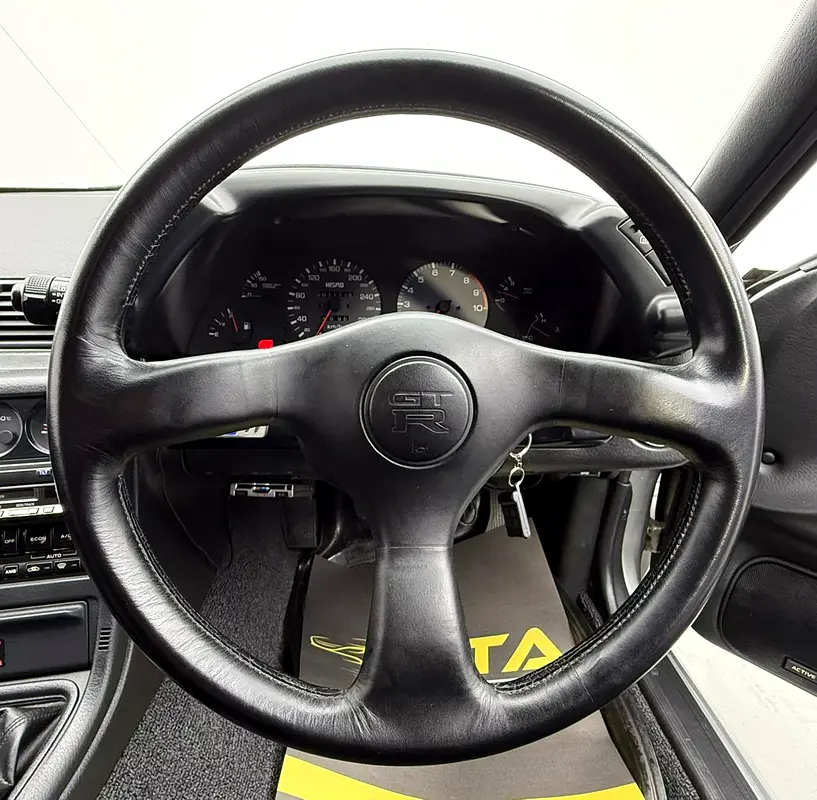1993 Nissan Skyline GT-R ,Full Service history ,Excellent Condition ,GCC - Image 7