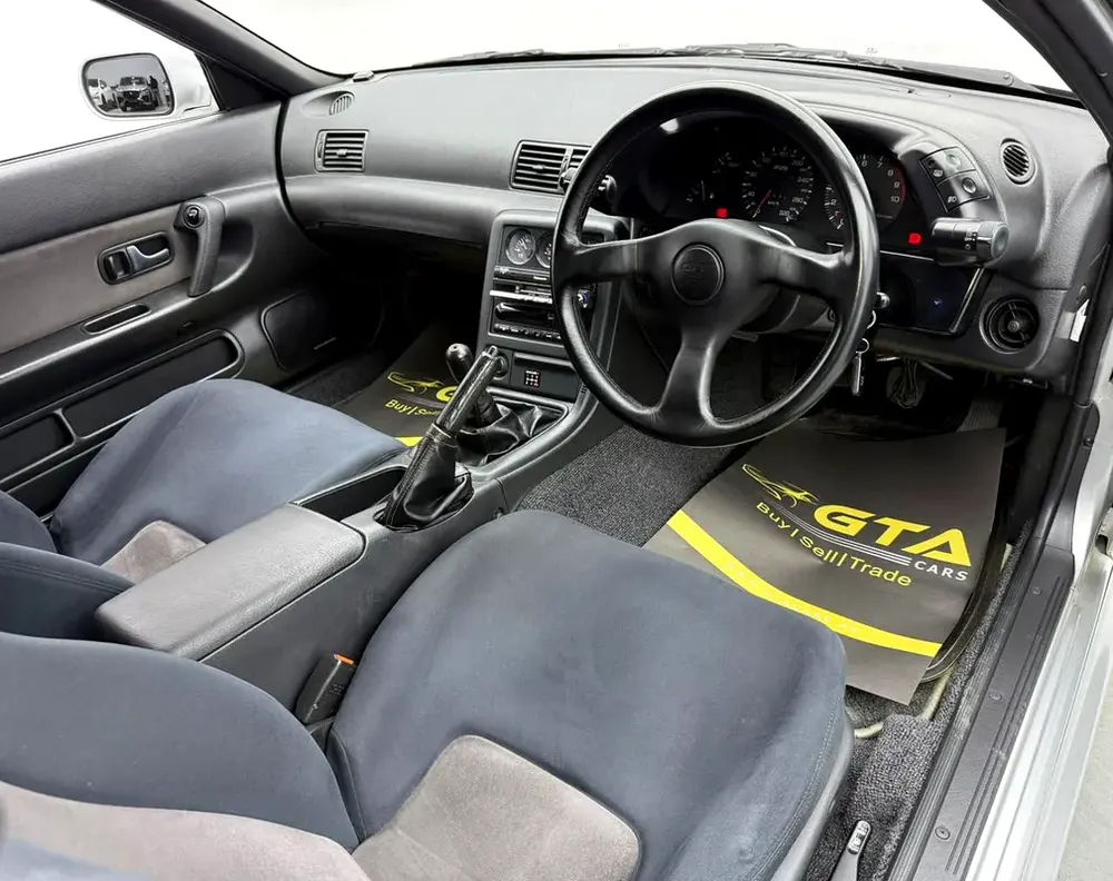 1993 Nissan Skyline GT-R ,Full Service history ,Excellent Condition ,GCC - Image 8