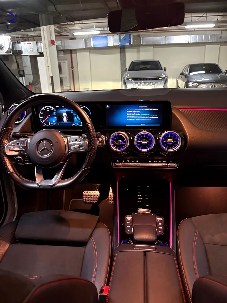 2022 Mercedes-Benz GLA 200 | GCC | Full Service History | 45,000 km - Image 12