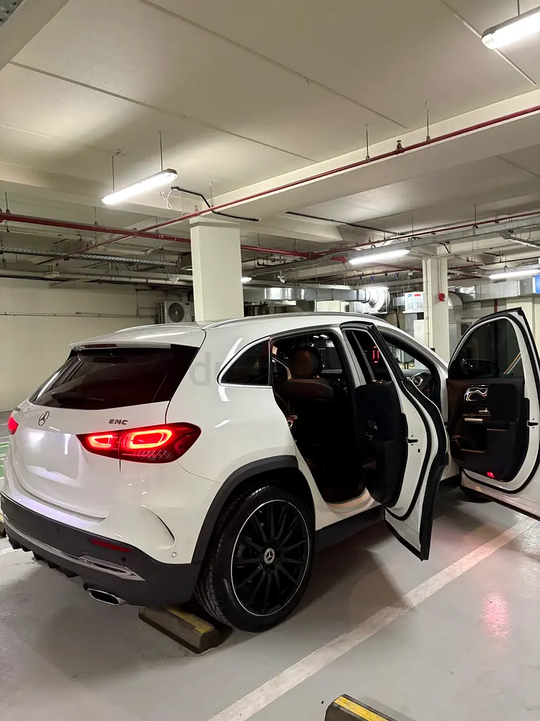 2022 Mercedes-Benz GLA 200 | GCC | Full Service History | 45,000 km - Image 5
