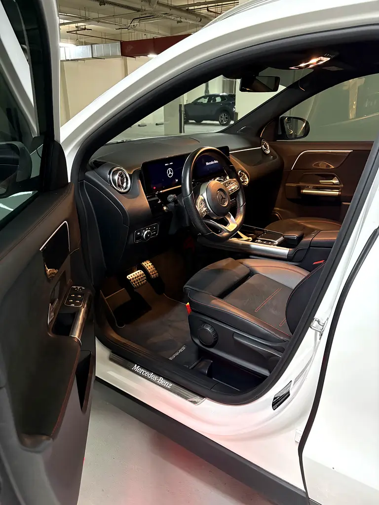 2022 Mercedes-Benz GLA 200 | GCC | Full Service History | 45,000 km - Image 7