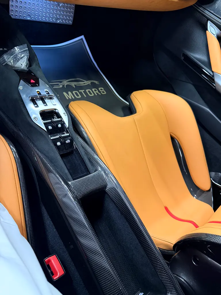 Ferrari SF90 SPIDER - Image 10