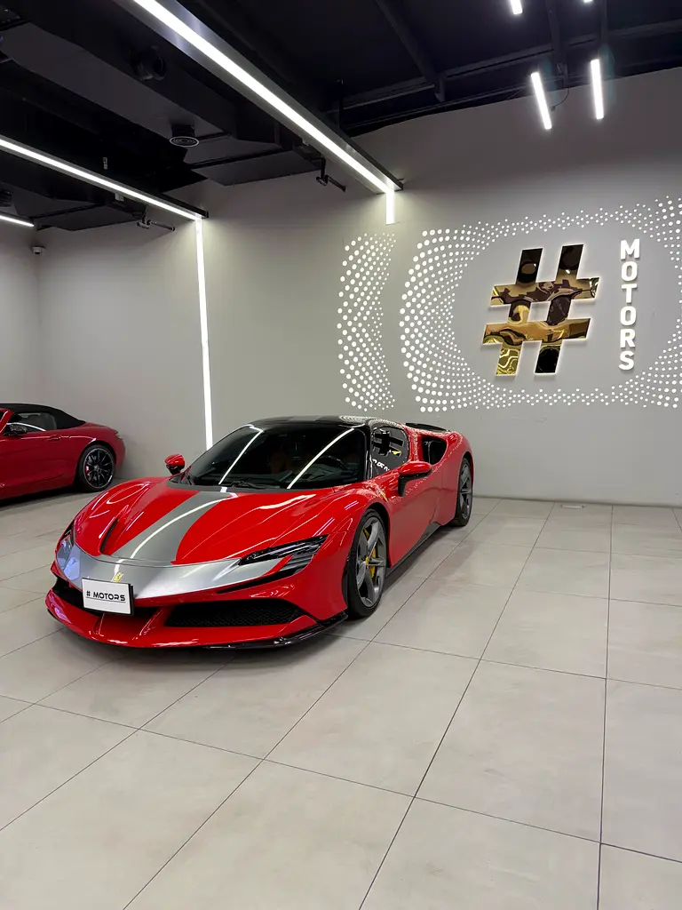 Ferrari SF90 SPIDER - Image 18