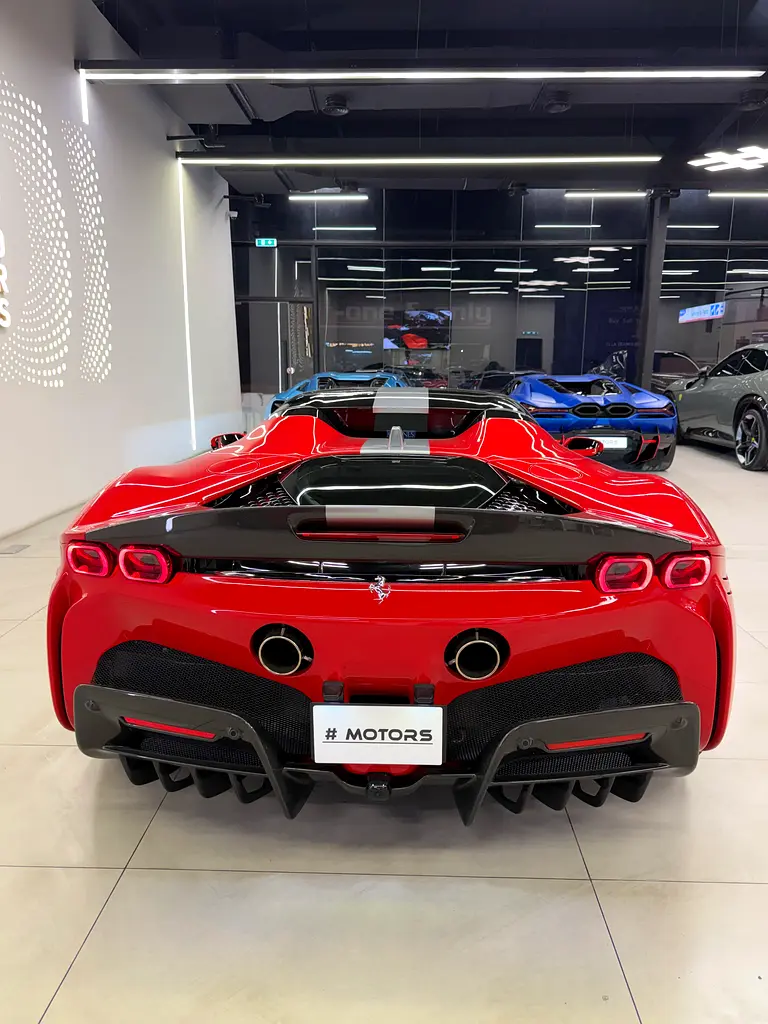 Ferrari SF90 SPIDER - Image 20