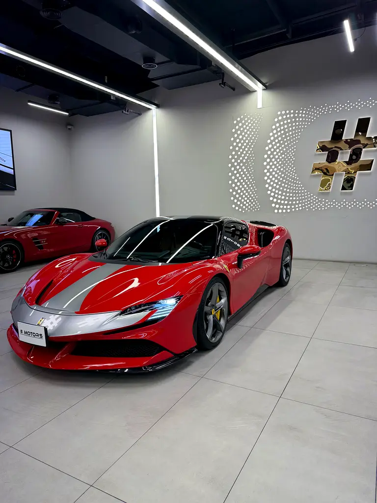 Ferrari SF90 SPIDER - Image 4