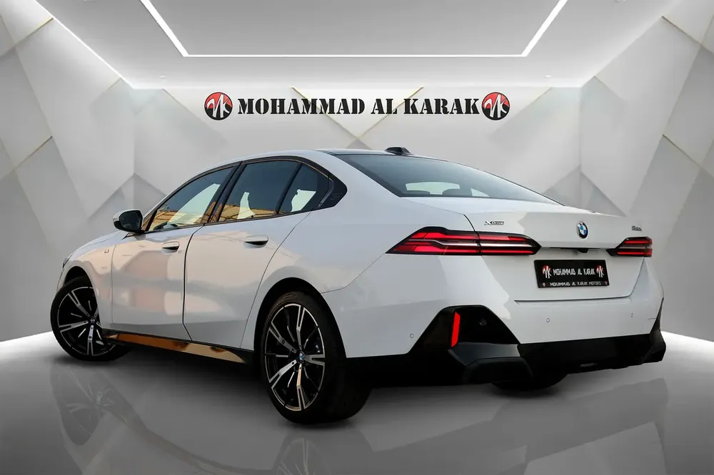 BMW 530I XDRIVE 2025 - WITH M-KIT - FULLY LOADED - BRAND NEW - Image 5