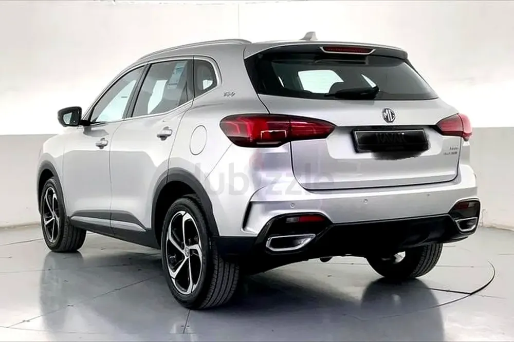 MG HS 30T 2024 GCC Specs full option - Image 4
