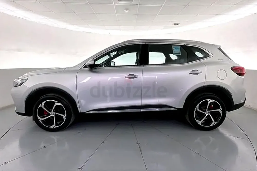 MG HS 30T 2024 GCC Specs full option - Image 5