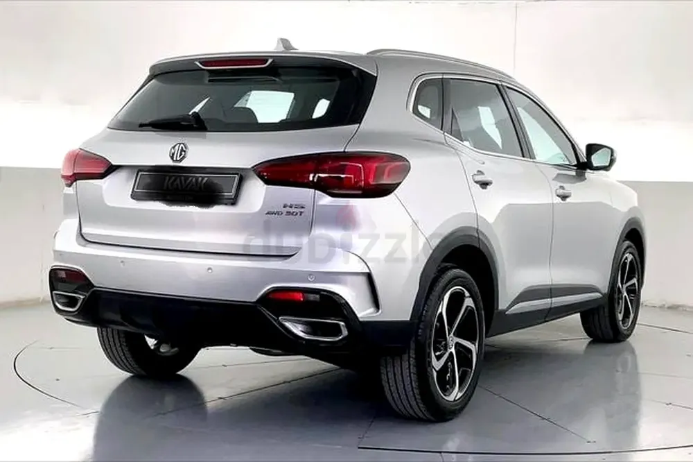 MG HS 30T 2024 GCC Specs full option - Image 7
