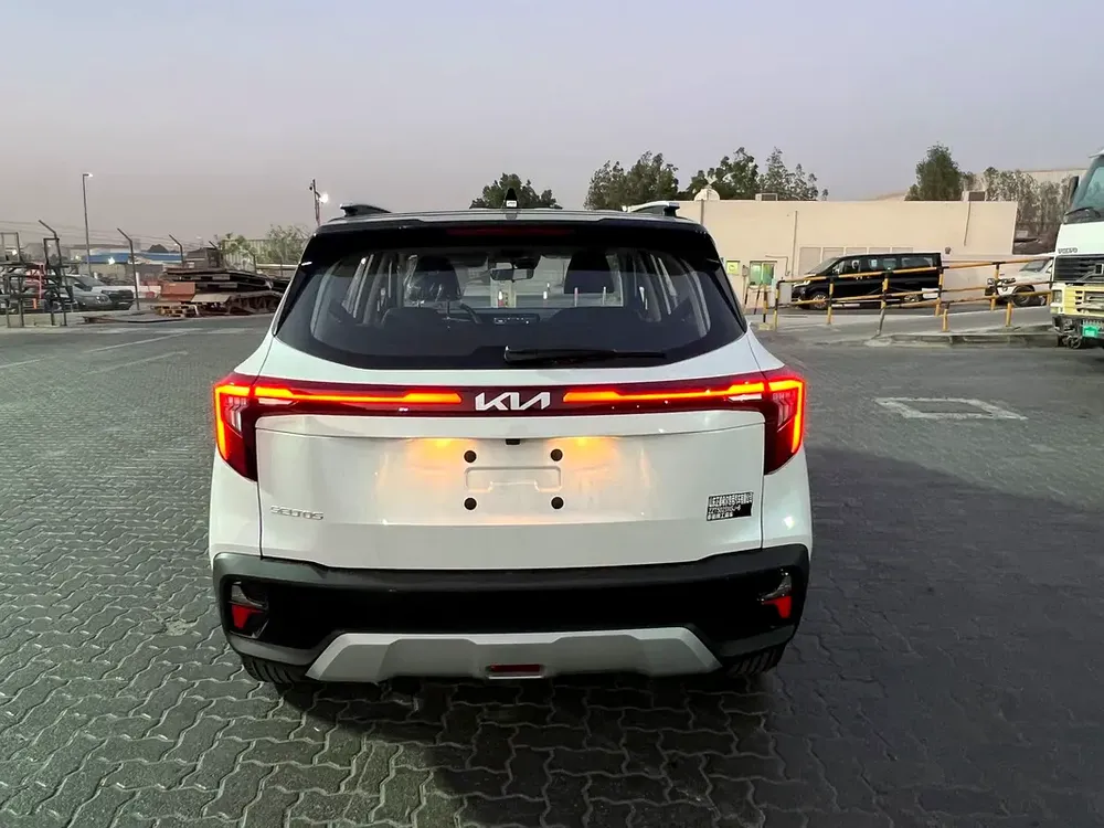 Kia Seltos 1.5L CVT Deluxe Edition - 2025 - Image 7