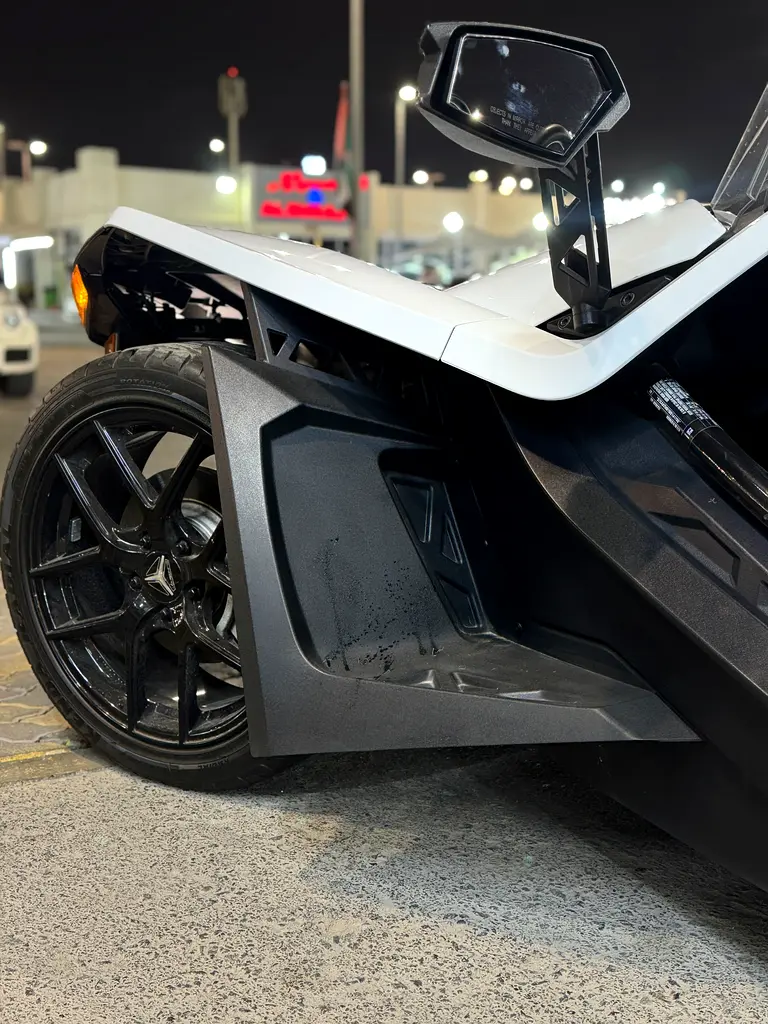 Polaris slingshot TECHNOLOGY PACKAGE - Image 11