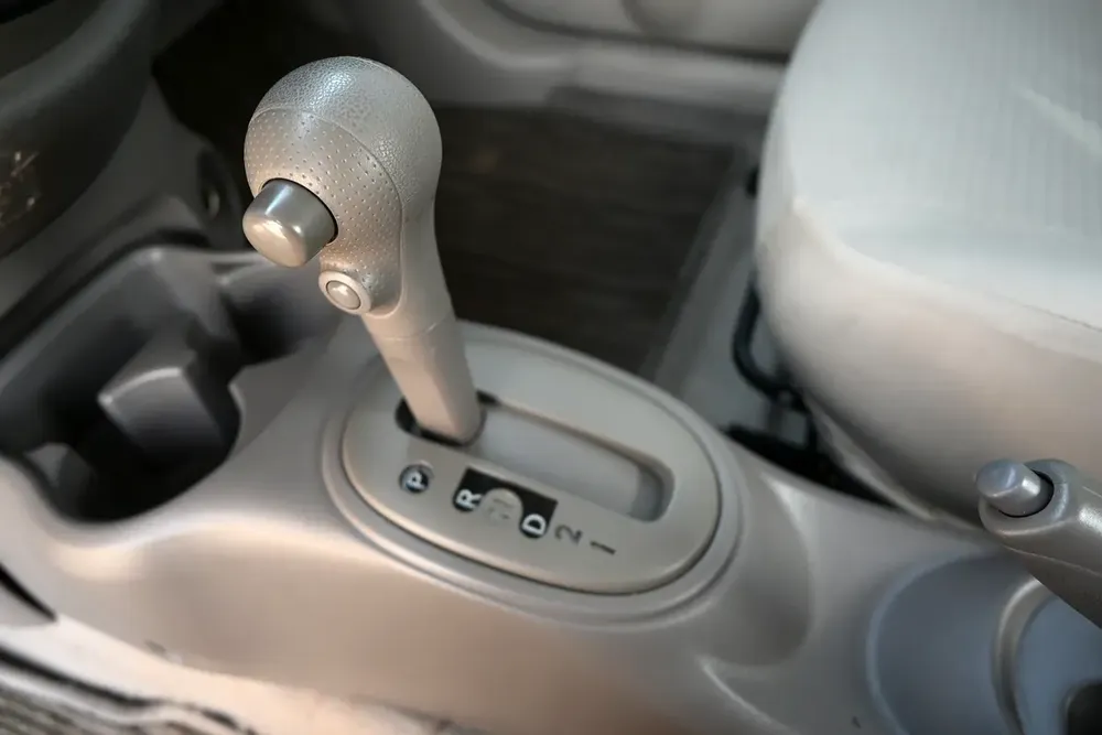 0% DP - APPLE CARPLAY - NISSAN SUNNY SV - GCC SPECS - Image 14