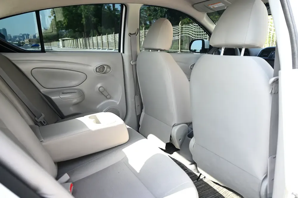 0% DP - APPLE CARPLAY - NISSAN SUNNY SV - GCC SPECS - Image 16