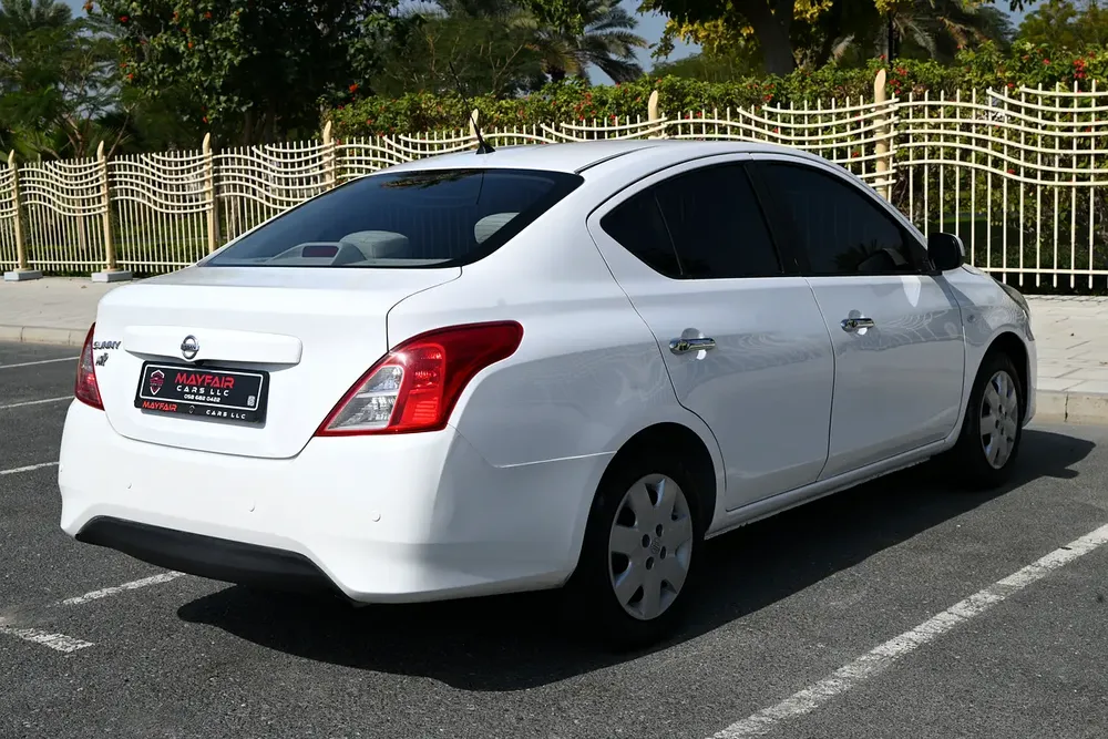 0% DP - APPLE CARPLAY - NISSAN SUNNY SV - GCC SPECS - Image 8