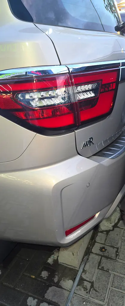 Nissan Patrol LE Platinum 2022, GCC Specs - Pristine Condition - Image 6