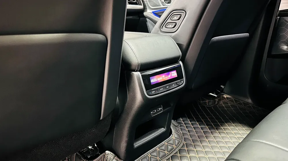 AED 1,302 / Month | GAC | GS8 GX 2.0T 4WD | 2023 | Warranty | Service History - Image 16