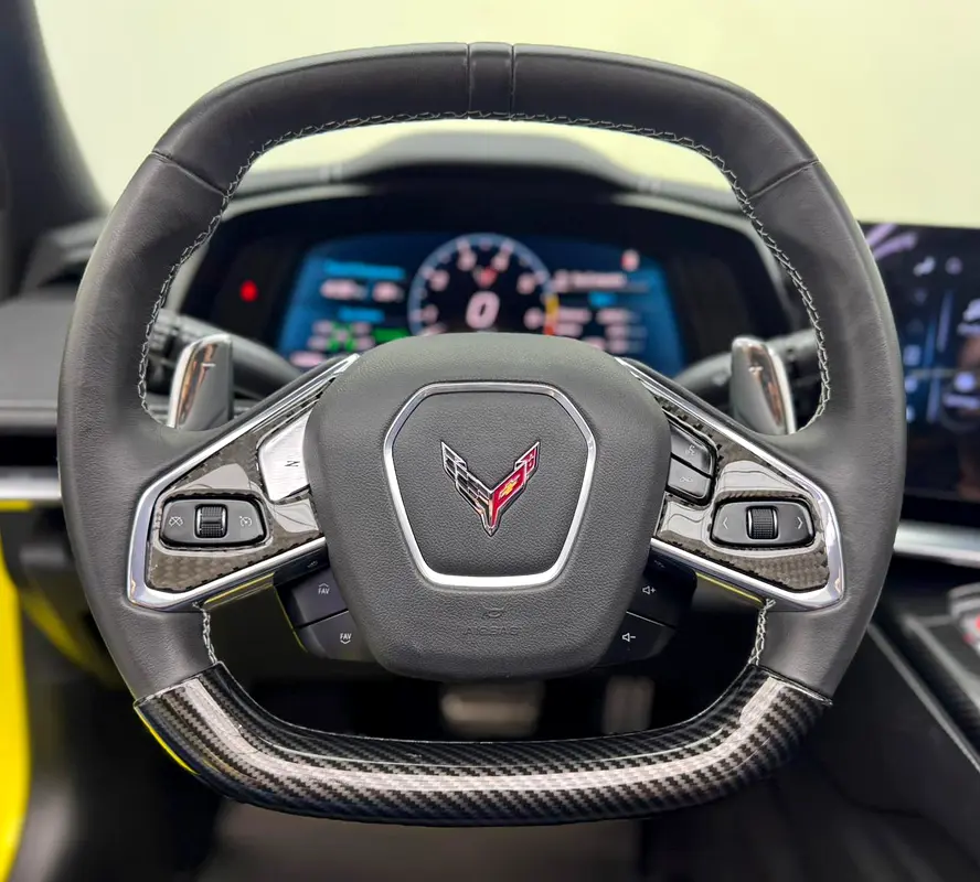 2024 Chevrolet Corvette C8 Stingray 1LT, 2027 Chevrolet Warranty, Carbon Fiber Interior, Low Km, GCC - Image 13