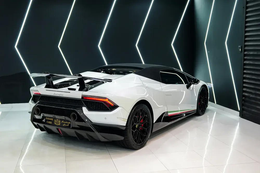 2018 Lamborghini Performante Spyder, ALA Aerodynamics, Lift System, Forged Composites, GCC Spec!! - Image 15