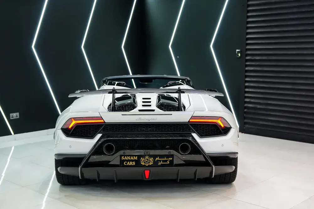 2018 Lamborghini Performante Spyder, ALA Aerodynamics, Lift System, Forged Composites, GCC Spec!! - Image 16