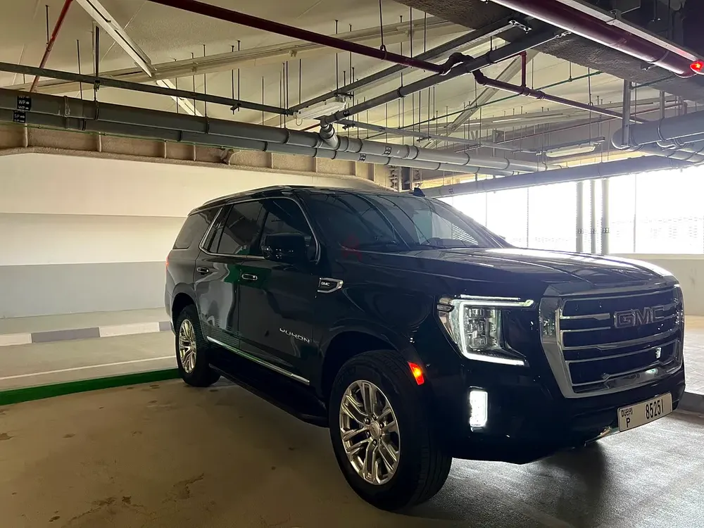 GMC Yukon SLT 2021 GCC Specs under warranty full agency service history top options original paint - Image 7