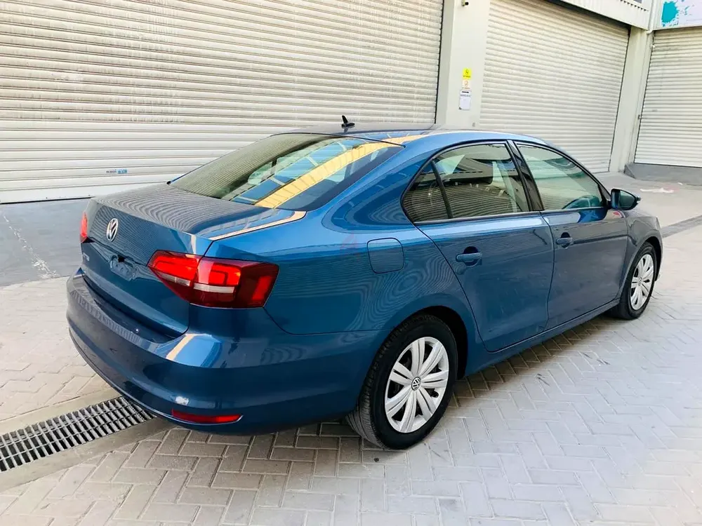 Volkswagen Jetta 2017 GCC first owner in good condition - Image 6