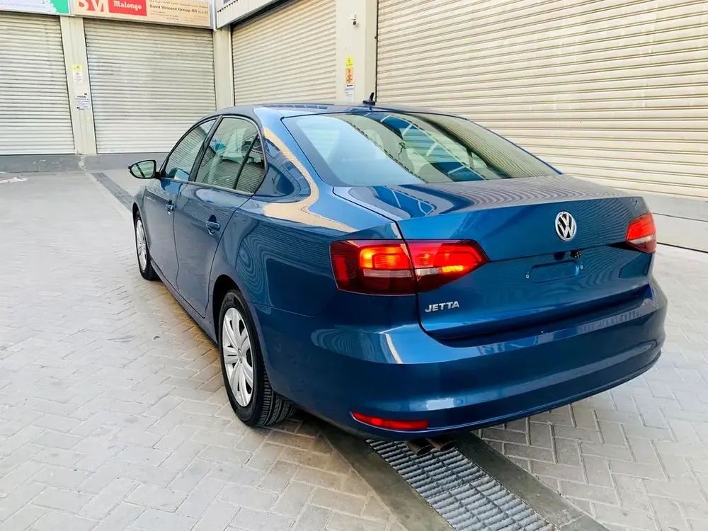Volkswagen Jetta 2017 GCC first owner in good condition - Image 9