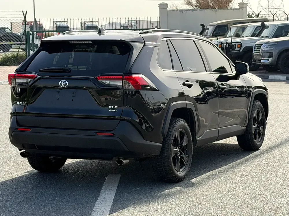2020 Toyota RAV4 XLE AWD - American Specs - GCC Ready - Image 6
