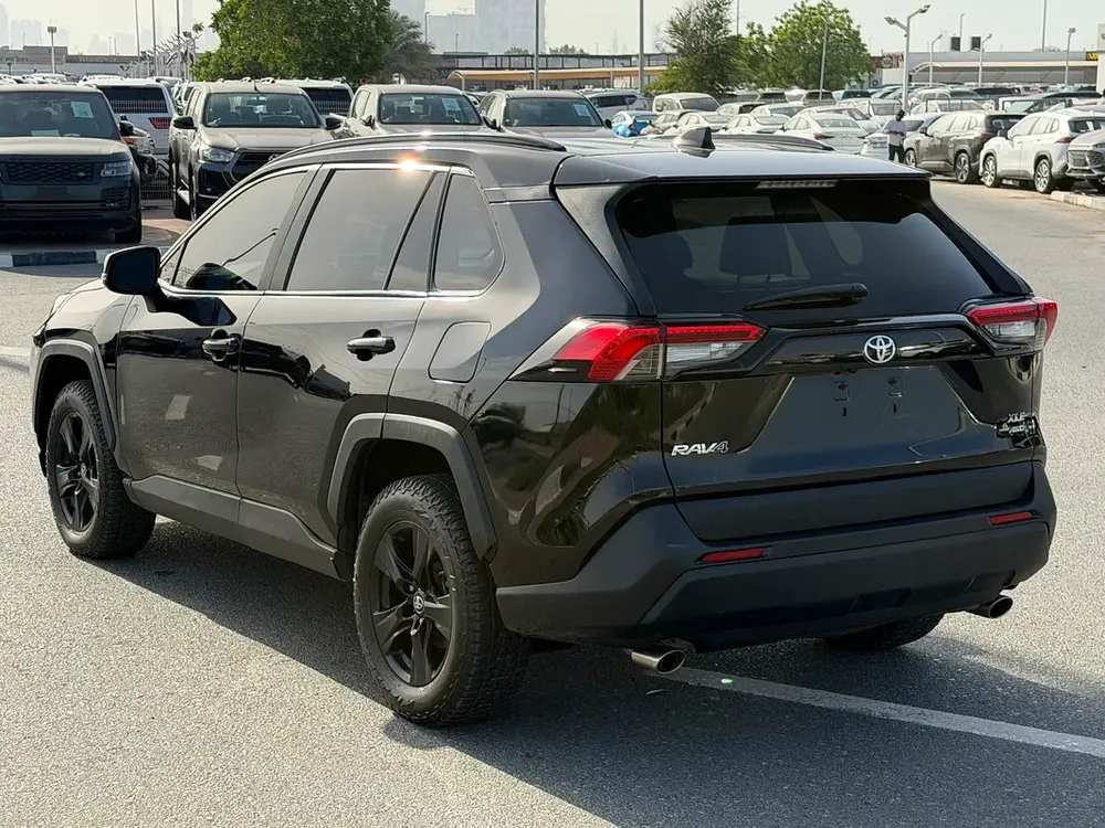 2020 Toyota RAV4 XLE AWD - American Specs - GCC Ready - Image 8