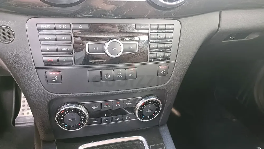 Mercedes GLK350 Designo Édition | Perfect Condition - Image 10