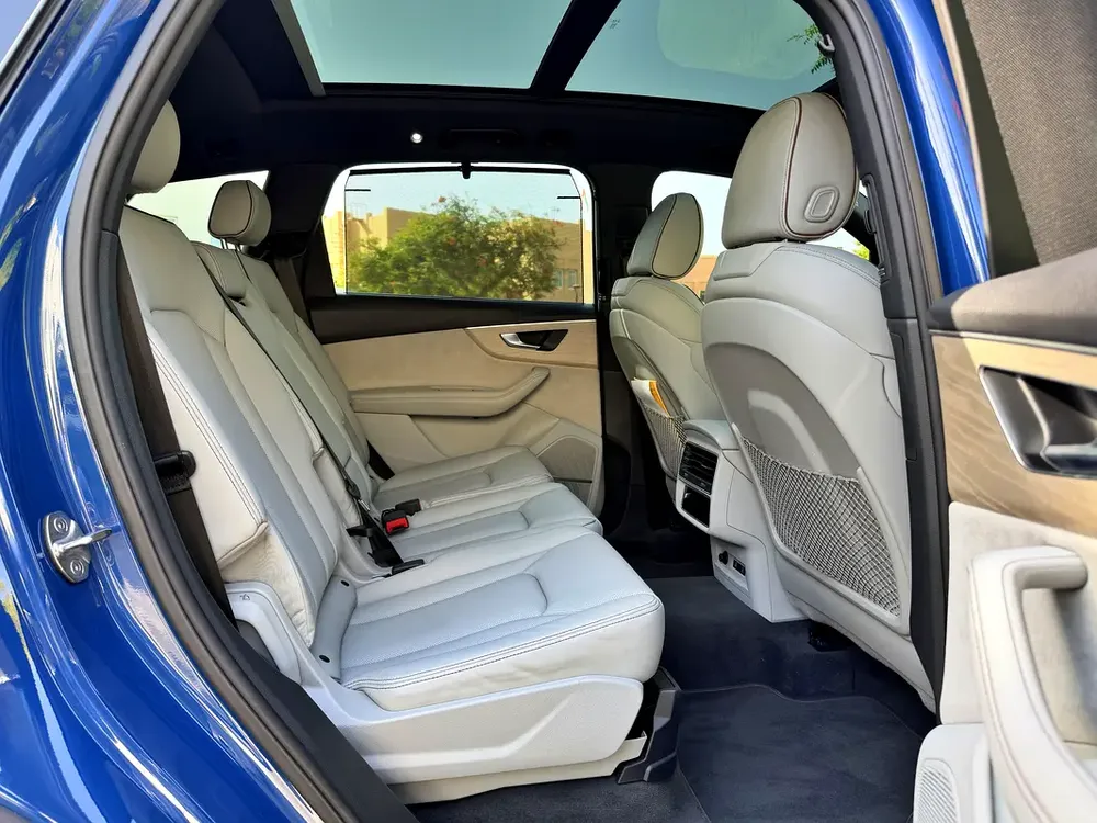 GCC AUDI Q7  PROGRESS PLUS I 5 YEARS WARRANTY SERVICE CONTRACT - Image 12