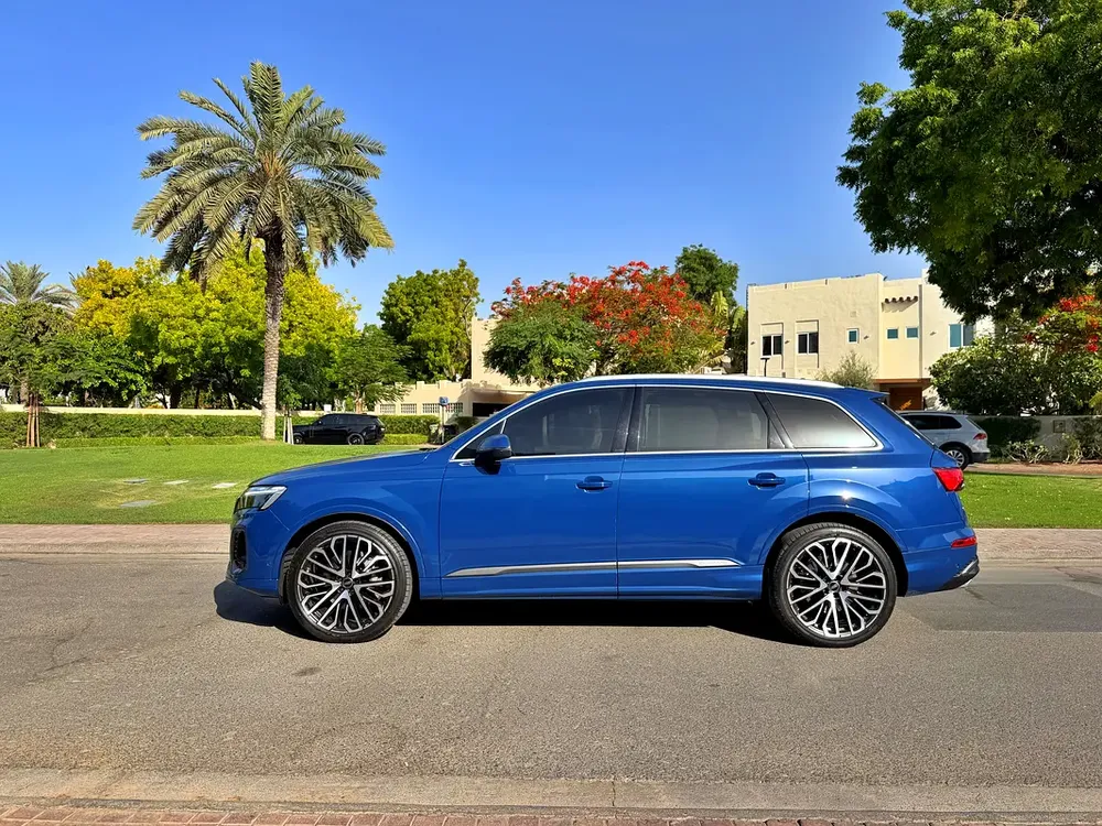 GCC AUDI Q7  PROGRESS PLUS I 5 YEARS WARRANTY SERVICE CONTRACT - Image 5