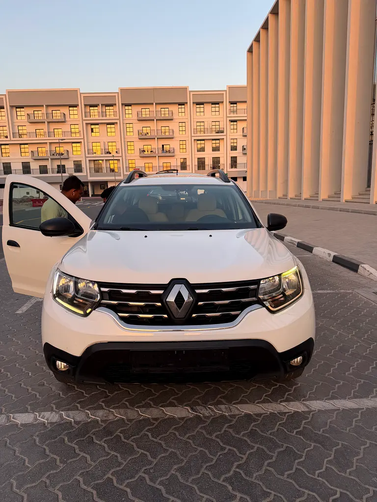 Renault Duster LE  2020 Gcc Specs Accident Free original point - Image 16