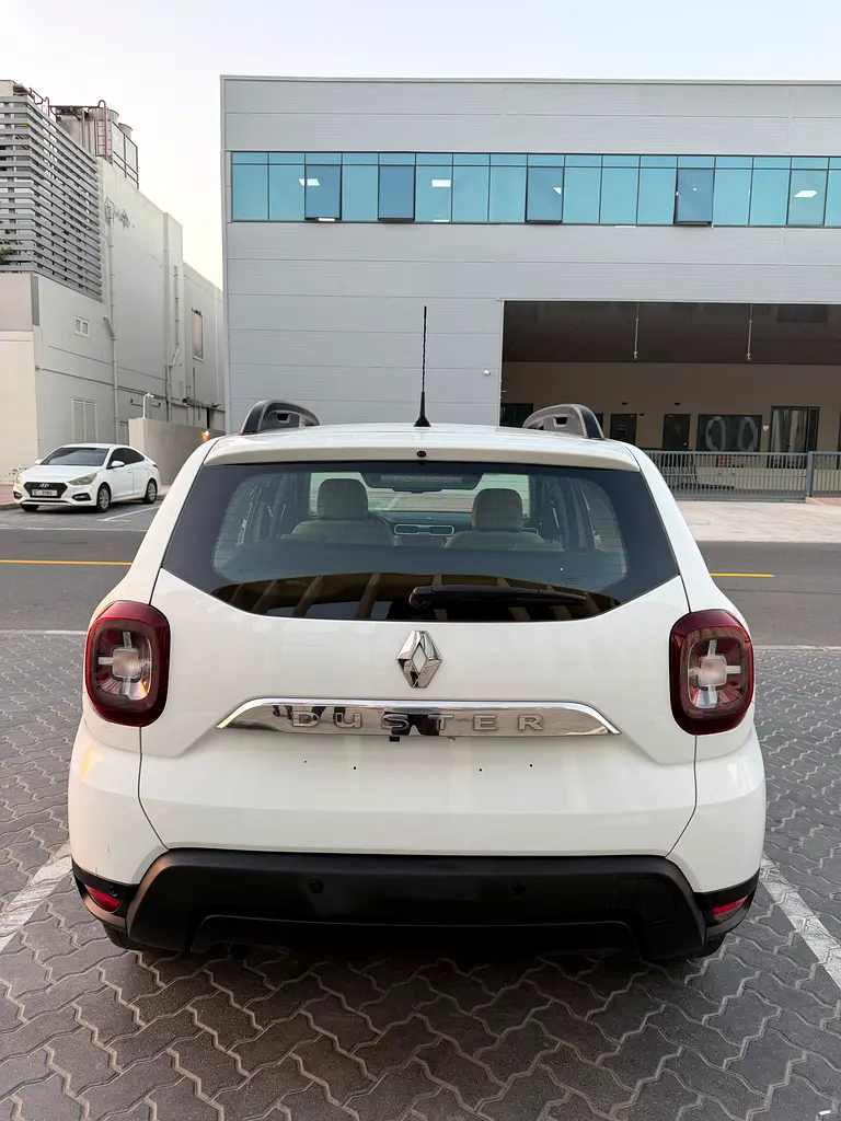 Renault Duster LE  2020 Gcc Specs Accident Free original point - Image 4