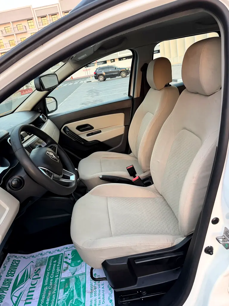 Renault Duster LE  2020 Gcc Specs Accident Free original point - Image 5
