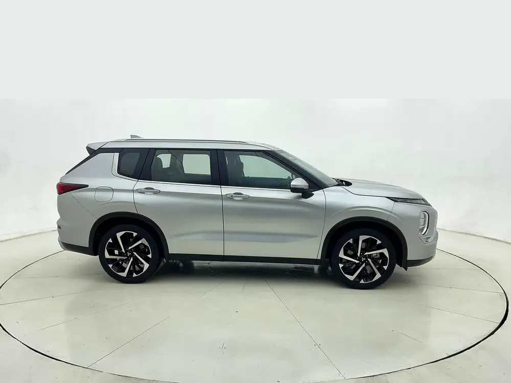 AED 1,504/m | Manufacturer Warranty | Service History | MITSUBISHI OUTLANDER 2024 - Image 5