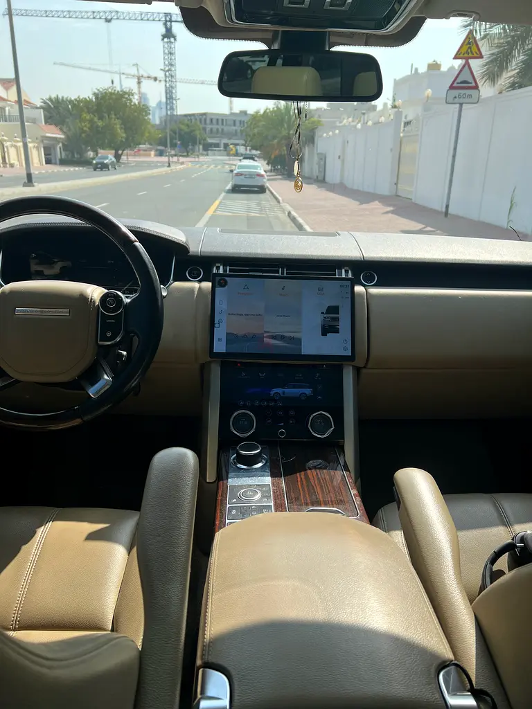 Land Rover Range Rover VOGUE HSE 2015 GCC Specs - Image 5