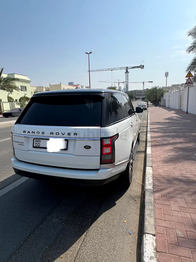 Land Rover Range Rover VOGUE HSE 2015 GCC Specs - Image 7