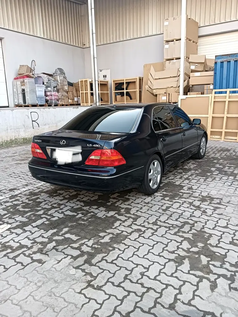 Lexus LS430 2001 model for sale - Image 4