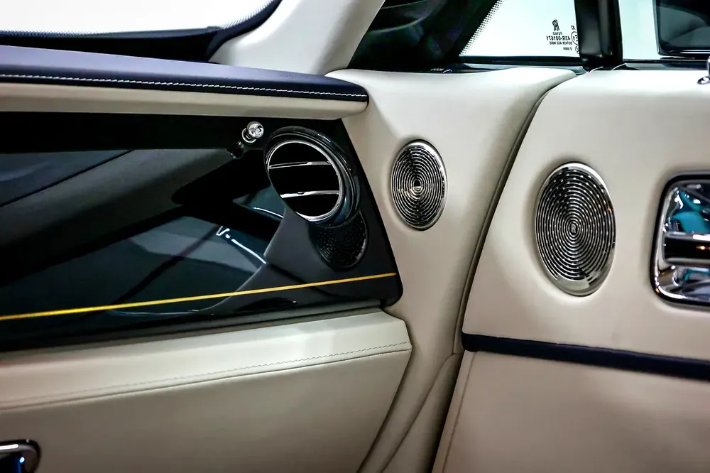 Rolls-Royce Wraith Black Badge Bespoke, GCC Specs, Warranty & Lease to Own Available - Image 11