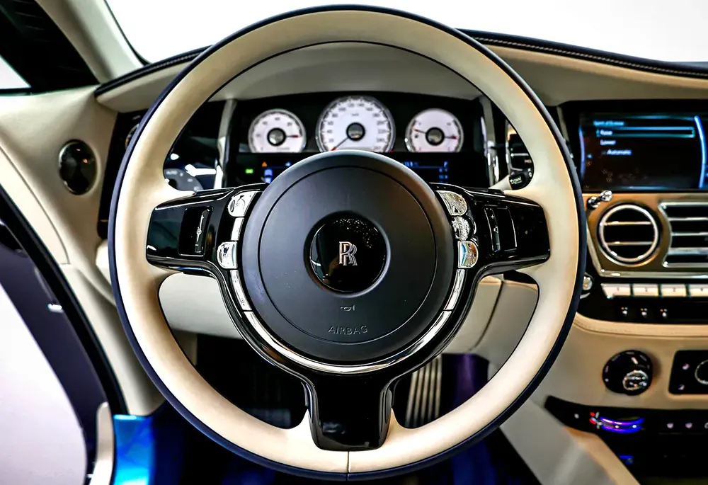 Rolls-Royce Wraith Black Badge Bespoke, GCC Specs, Warranty & Lease to Own Available - Image 8