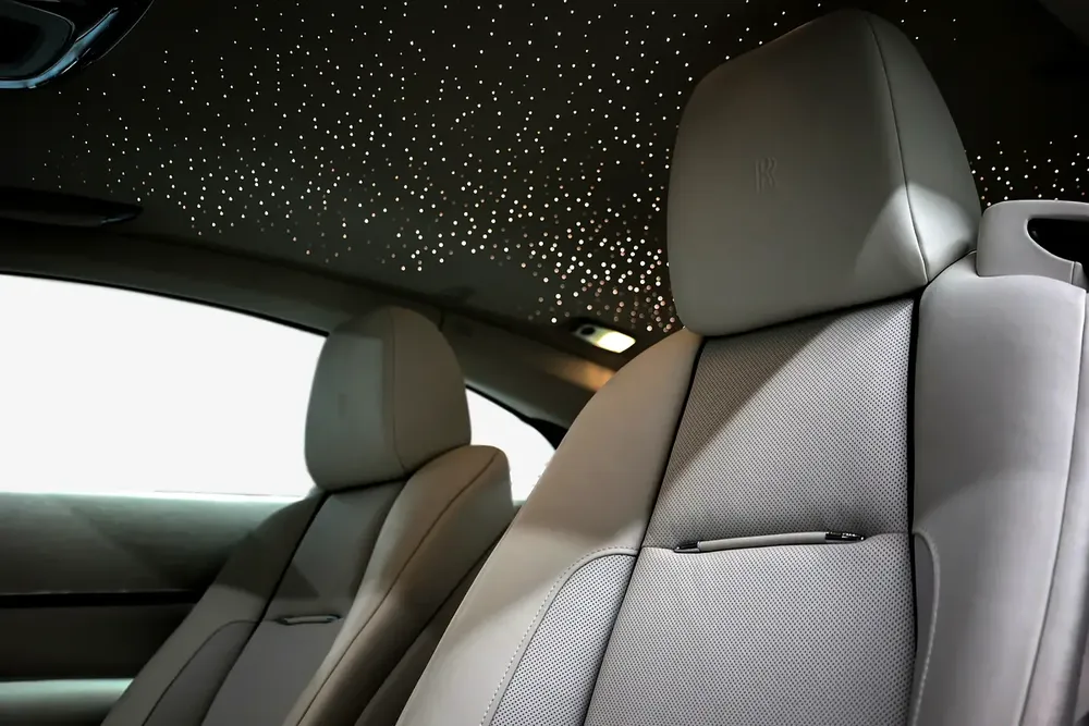 Rolls-Royce Wraith Black Badge Bespoke, GCC Specs, Warranty & Lease to Own Available - Image 9