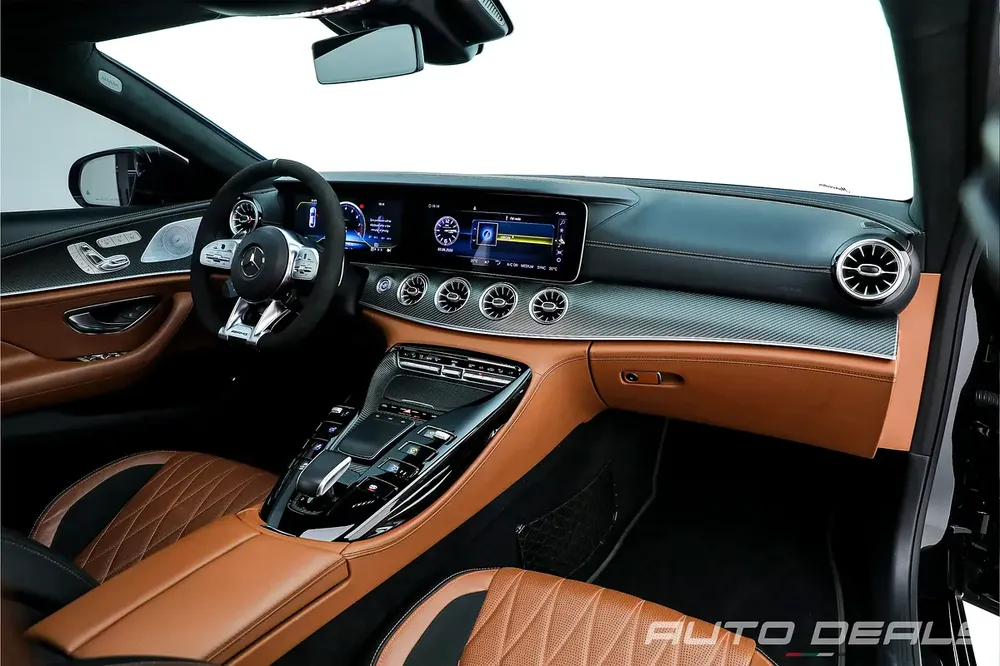 2019 Mercedes-Benz AMG GT 63 S 4MATIC+ BiTurbo | GCC Specs | Service Contract | Full Service History - Image 12