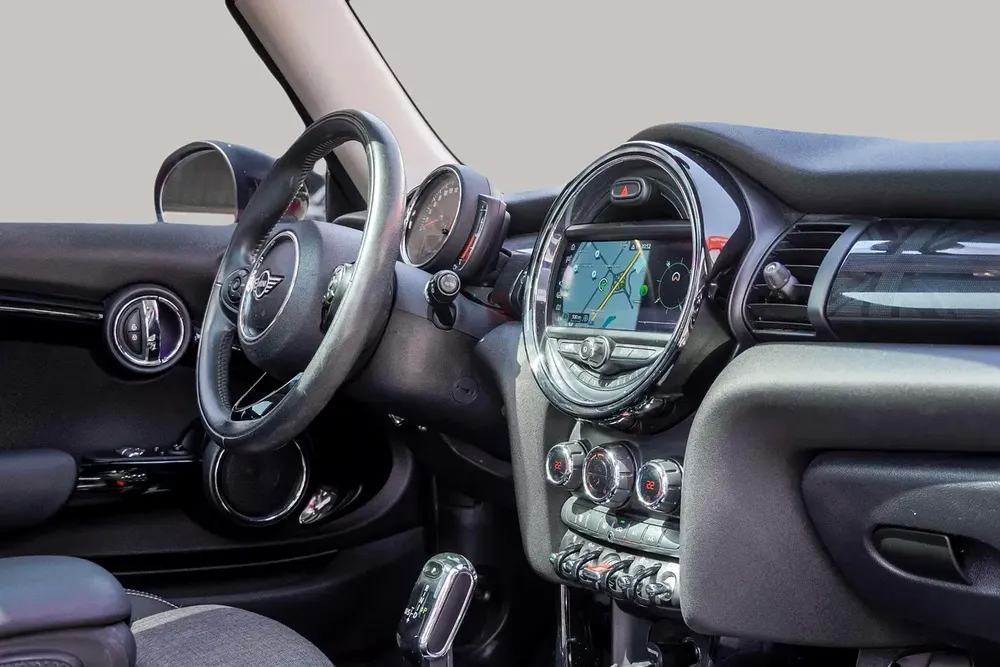 AED 677/month | 2019 MINI Cooper Cooper | GCC Specs | Ref#375036 - Image 10