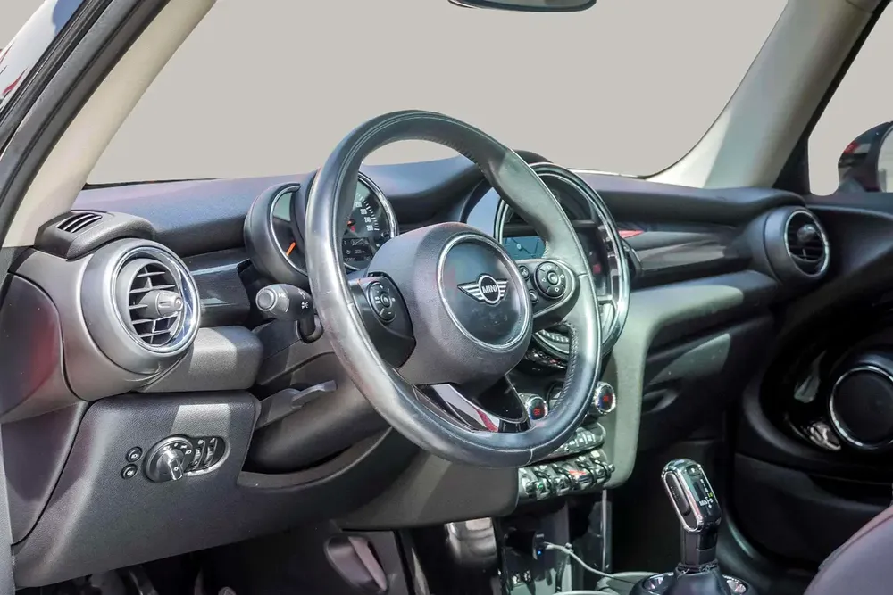 AED 677/month | 2019 MINI Cooper Cooper | GCC Specs | Ref#375036 - Image 11