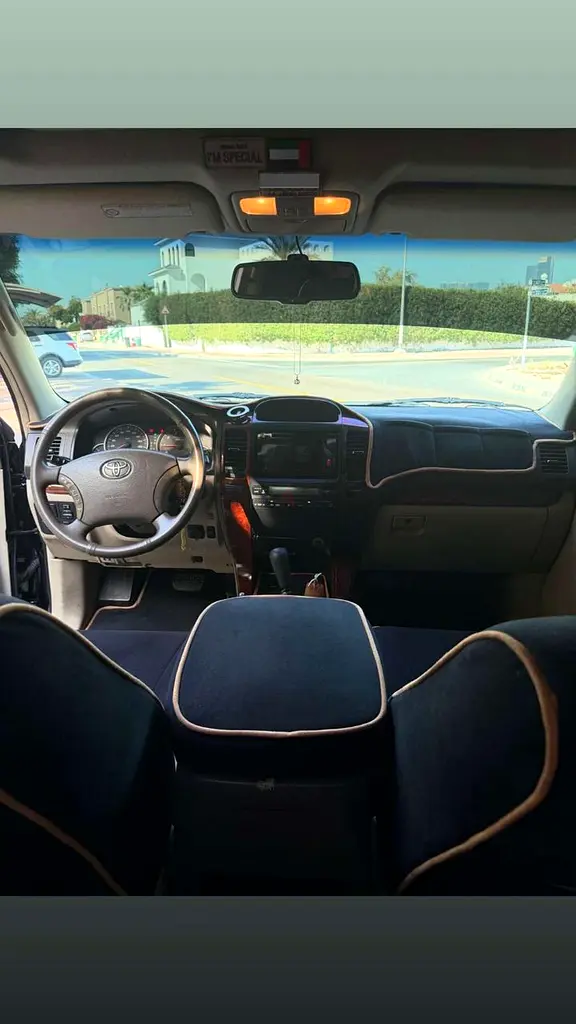 Toyota Prado VX 2009 GCC Specs - Well Maintained - Image 6