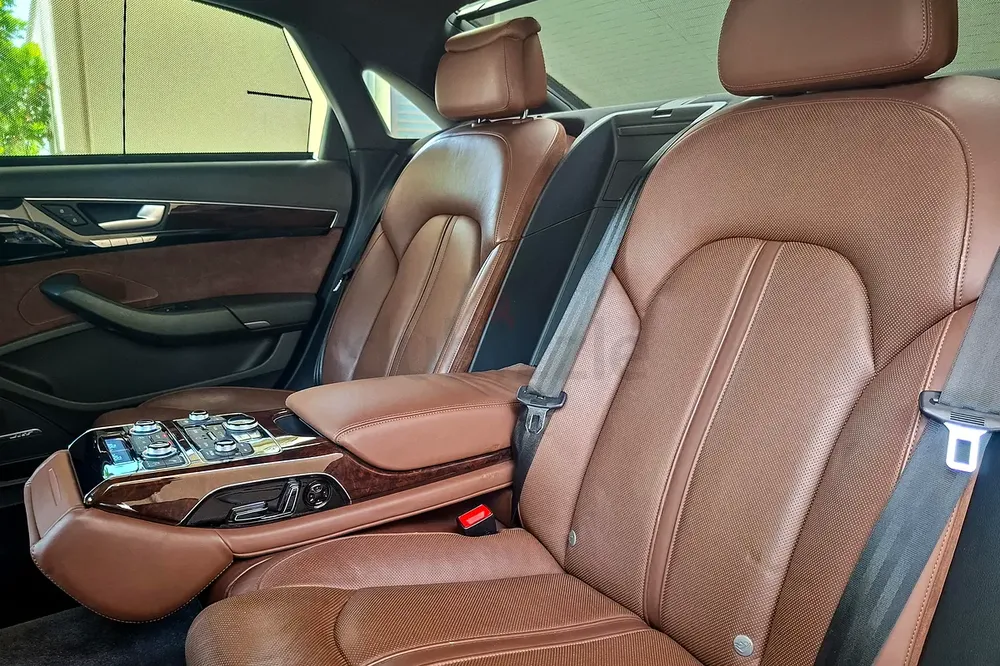 Inspected Car | 2014 Audi A8 A8L quattro | GCC Specs | Ref#456976 - Image 12