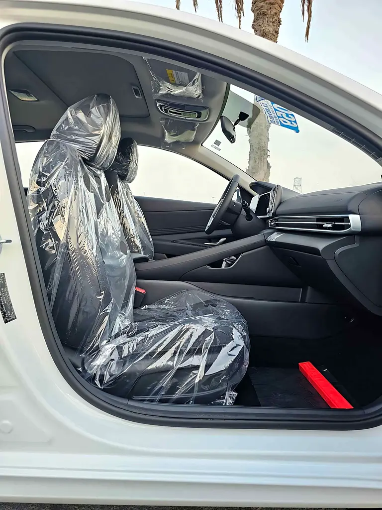 Hyundai Elantra 2025 Elite Edition - Chinese Specs - Brand New Condition - Image 18